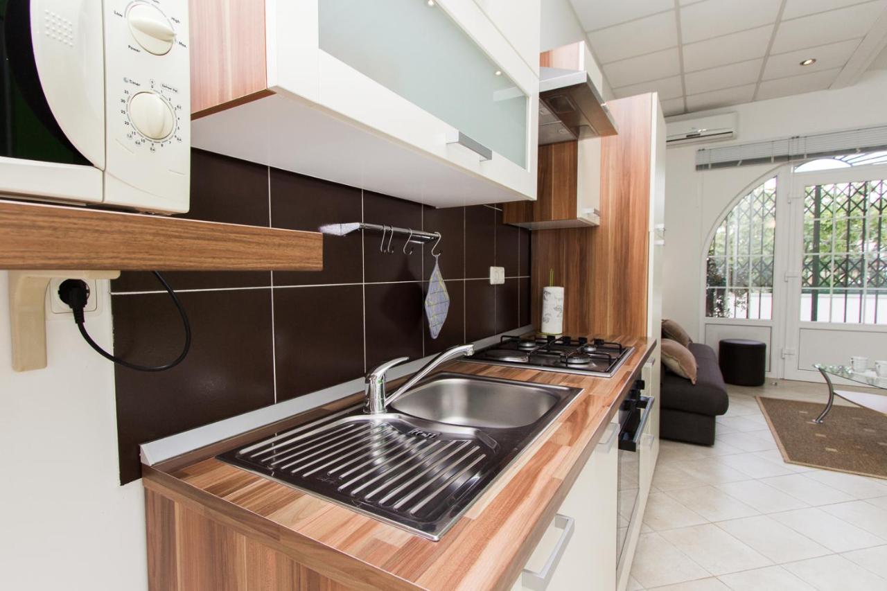 Apartments Lupus โวดีเซ ภายนอก รูปภาพ